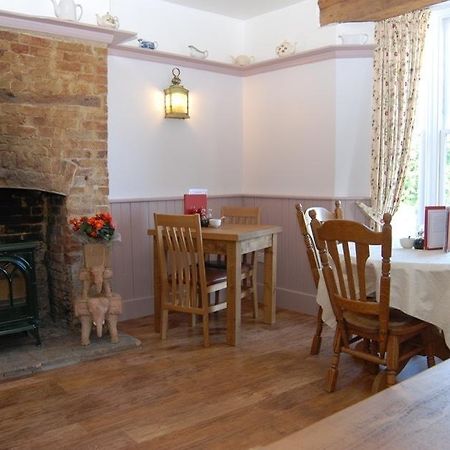 Old Riverview Guest House Earith Exterior photo