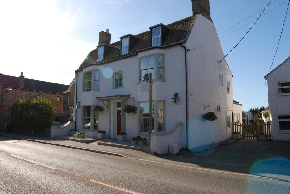Old Riverview Guest House Earith Exterior photo