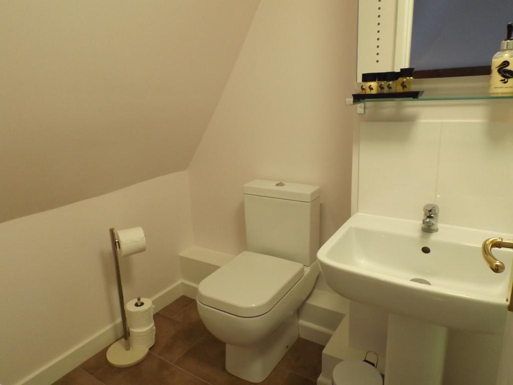 Old Riverview Guest House Earith Room photo